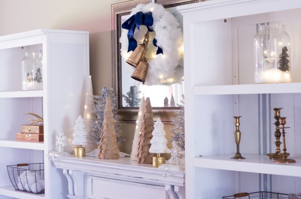 sneakofchristmasliving2-8