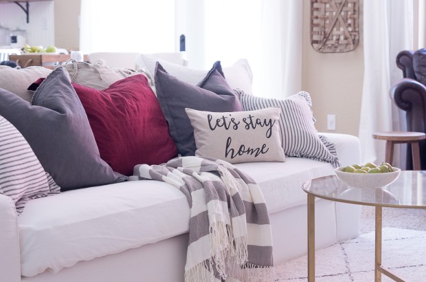 headingcouch (1 of 1)