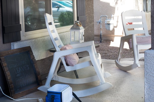 frontporchspring2018before-3